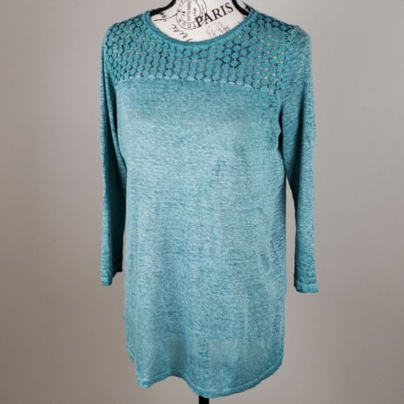 Anthropologie Tops - {Anthropologie | Akemi + Kin} long sleeve shirt